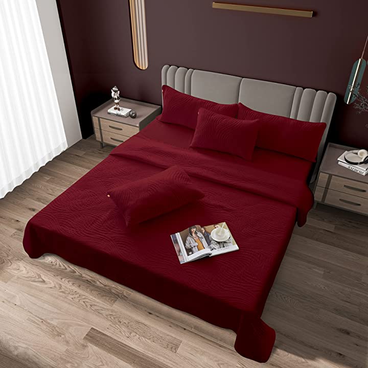 One Code All Season Lightweight Quilted Certified Recycled Microfiber Bedspread Coverlet Set with Pillow Sham